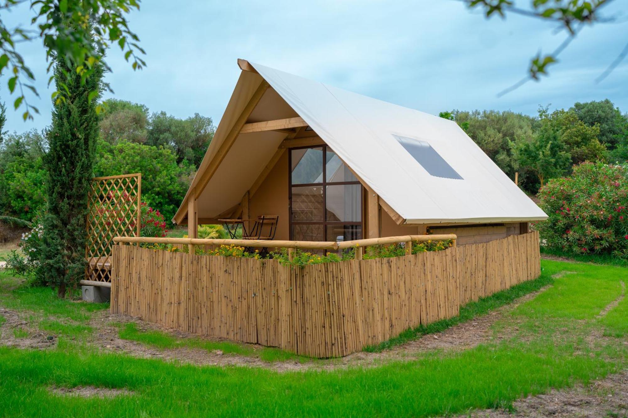 Agriglamping Butterfly House Sardegna Hotel Olmedo Ngoại thất bức ảnh